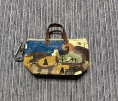 カルディ KALDI 伝説柄カラビナ付きミニバッグ