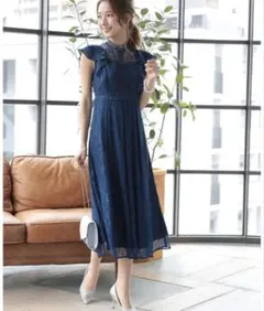 【完売品】ビルドネック うしろスピンドル パーティー結婚式ドレス　Mサイズ