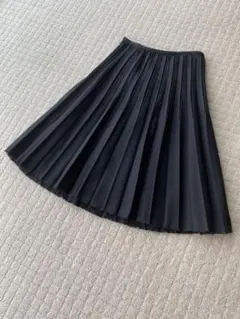 【値下げ】黒プリーツスカート　【ウール100%】