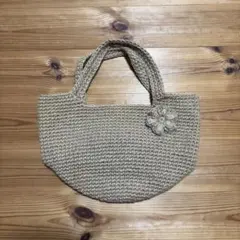 ベージュのかぎ針編みトートバッグ