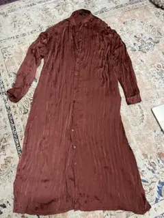 バーガンディ プリーツワンピース