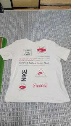 NIKE半袖シャツ ホワイト 限定モデル