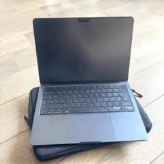 MacBook Air M2 13インチ ミッドナイト8GB/256GBケース付のサムネイル