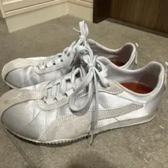 ⁠【極美品】PUMA × BEAMS 別注 ホワールウィンド シルバー 23⁠ 極美品】PUMA × BEAMS 別注 ホワールウィンド シルバー 23⁠ - メルカリ