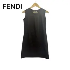 FENDI フェンディ ワンピース ノースリーブ ズッカ ロゴのサムネイル