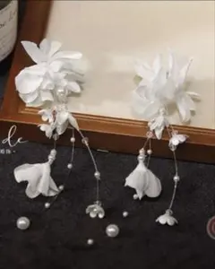 ブライダル イヤリング 花びら結婚式 ウェディング　大ぶり 前撮りアクセサリー