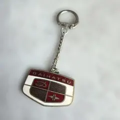 ダイハツ DAIHATSU キーホルダー エンブレム型 昭和レトロ - メルカリ