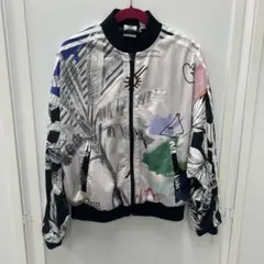 アディダスオリジナルス トラックジャケット　バック部にデカロゴ S