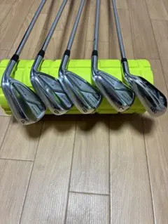 X-BLADE GR フォージドP987番 + キャロウェイ ローグスター 6番のサムネイル
