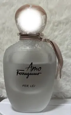 サルヴァトーレ フェラガモ アモフェラガモパーレイ オーデパルファム　50ml