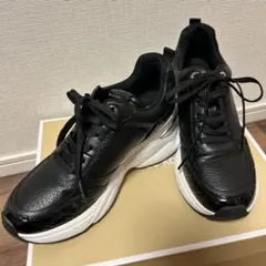 美品おしゃれ♪MICHAEL KORS ブラックスニーカー 7.5