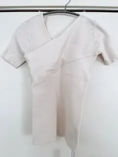 アシンメトリー 半袖ニット