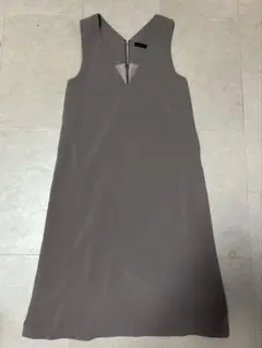 アーバンリサーチ　グレー Vネック ワンピース