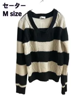 長袖　Uネックセーター　ニット　白　黒