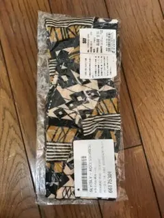 Item thumbnail for item aea96a25-ea7f-40ef-8fc2-2b6a7a654303