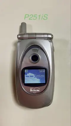 DoCoMo ガラケー P251iS 折りたたみ携帯電話 本体のサムネイル