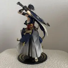 刀剣乱舞　三日月宗近　真剣必殺　スケールフィギュア