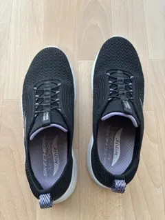 SKECHERS Arch Fit ブラック 左右サイズ違い