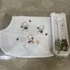 新品♪ ファミリアfamiliar 限定商品　お食事用エプロン&カトラリーセット