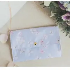 ゼクシィ付録 Maison de FLEUR Petite Robeマルチケース