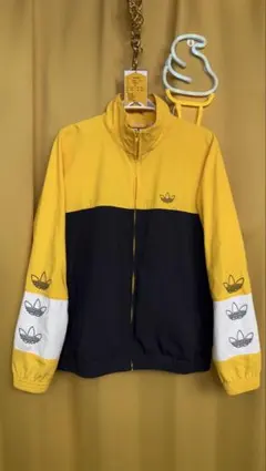アディダス ナイロンジャケット イエロー/ネイビー