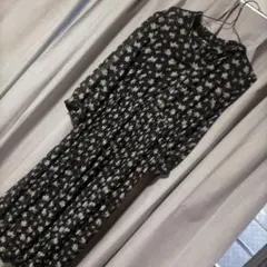 ユニクロ　花柄ロングワンピース