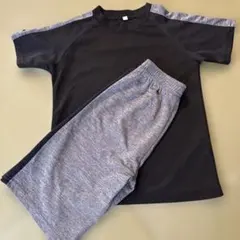 130サイズ ジャージ 黒/グレー　上下セット