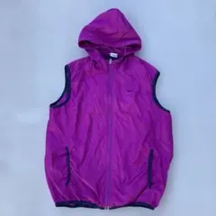 NIKE フード付きベスト　ロゴ刺繍　フルジップ　　テック系　Y2K 古着