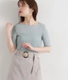 【美品】ナチュラルクチュール　メローラメフライストップス　サックスブルーのサムネイル