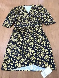 お値下げ【新品・未使用 タグ付】花柄ワンピース