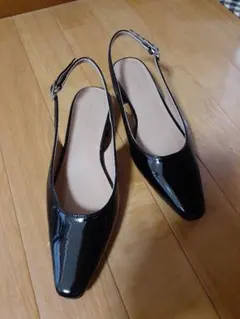 新品　バックスリングパンプス
