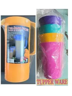 Tupperware4個セット ・オーバル型ピッチャーとカップ2個【新品未使用品