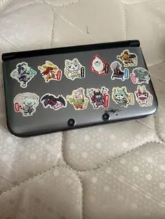 ニンテンドー3DS LL ステッカー付き
