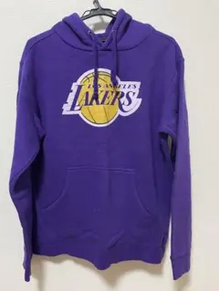 レイカーズ パーカー