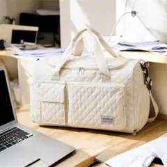 【セール】ボストンバッグ 大容量 やわらか素材 キルティング 旅行 ホワイト