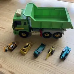 働くクルマセット　トミカおまけ付き