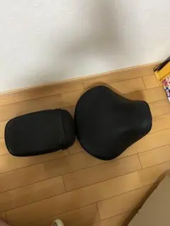 ベンツV220dリア席用オットマン1個 - メルカリ