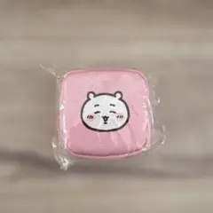 ちいかわ カラビナつき刺繍スクエアミニポーチ