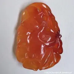 ビンテージ　天然石彫刻　鳥×花　オレンジ　ネックレストップ　赤瑪瑙　作家もの