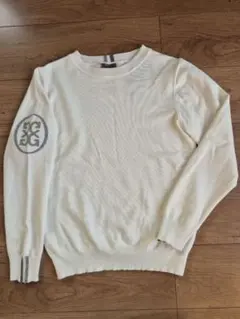 ホワイト ロゴ刺繍 長袖セーター