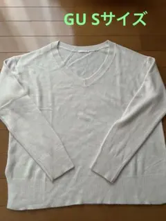 GU ニット　　Sサイズ