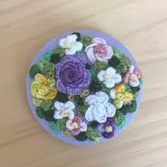 ハンドメイド刺繍ブローチ 8149