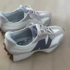 New Balance 327 ホワイト/グレー 5 US