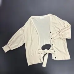 薄手のカーデガンとTシャツのセット（╹◡╹）後ろのリボン結びがかわいいです。