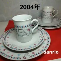 未使用品　sanrio　2004年　キティちゃん　トリオセット　２セット　6個