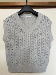 グレー Vネック ニットベスト