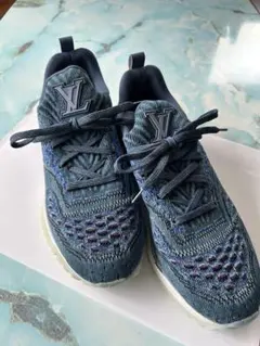 Louis Vuitton ルイヴィトン スニーカー　24cm〜24.のサムネイル