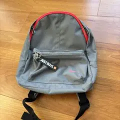 NIKE リュックサックバッグ　グレーピンク