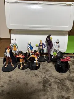 ワンピース フィギュア 10体セット　サンジのみ土台なし