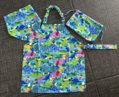 ③ ☆恐竜☆キッズエプロン☆三角巾&巾着袋付き☆